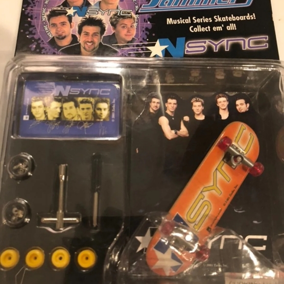 🎉🎉 HOST PICK 🎉🎉Nsync street jammers skateboard toy - Picture 3 of 3